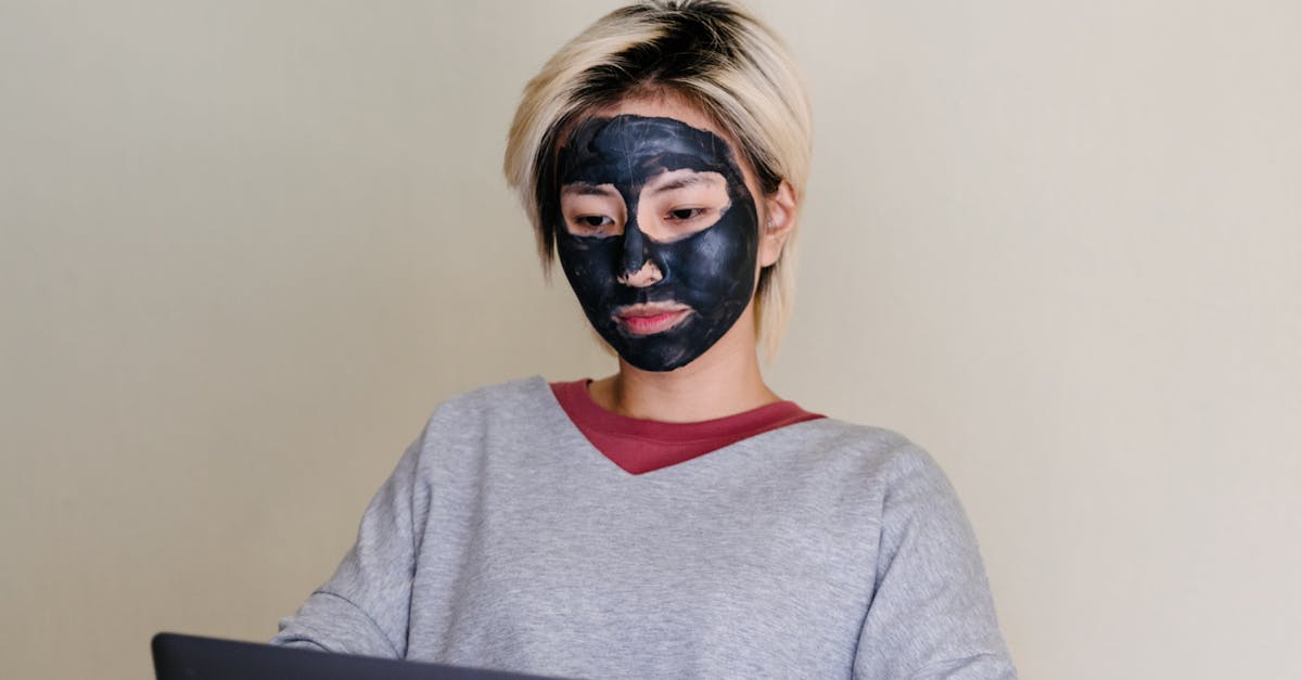 Chemical Peels for Acne Management: A Comprehensive Look